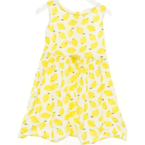 Kjole fra H&M (str. 122 cm)