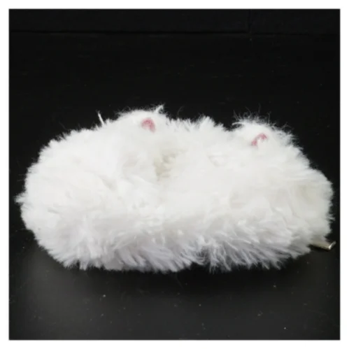 Hvid pung i fakefur (str. Elve x 9 cm)