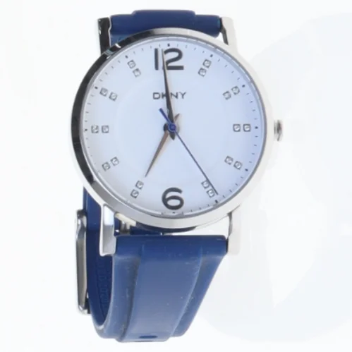 DKNY dameur med blå rem fra DKNY (str. O 3 komma 5)