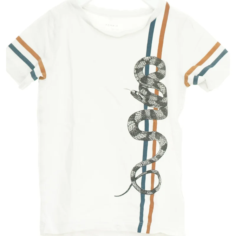 T-Shirt fra Name It (str. 110 cm)