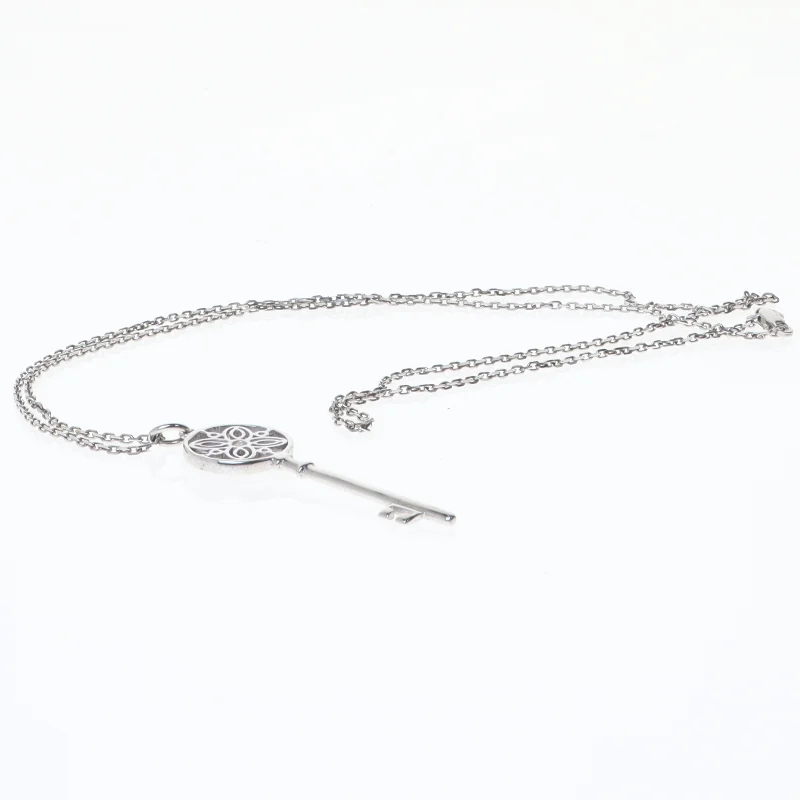 Sølvfarvet nøgle halskæde (str. Ø 21 cm)