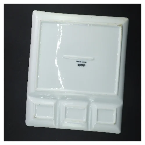 Sushi-tallerkner med rum (str. 4 styk, 26x26,5 cm)