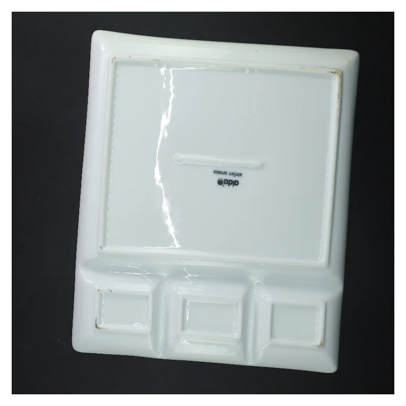 Sushi-tallerkner med rum (str. 4 styk, 26x26,5 cm)