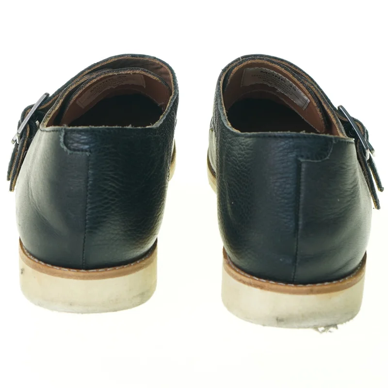 Sko fra Rollie (str. 39)