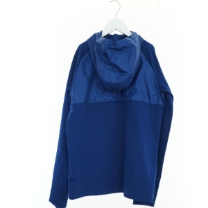 Løbejakke fra Nike (str. 170 cm)