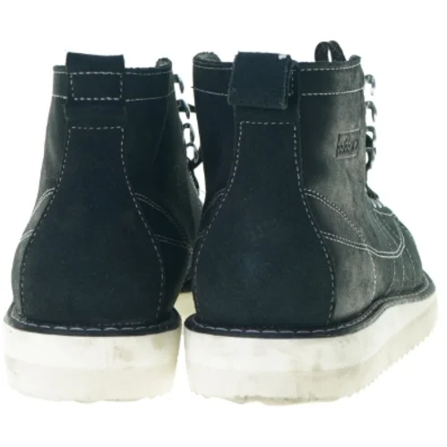 Støvler fra Adidas (str. 38)