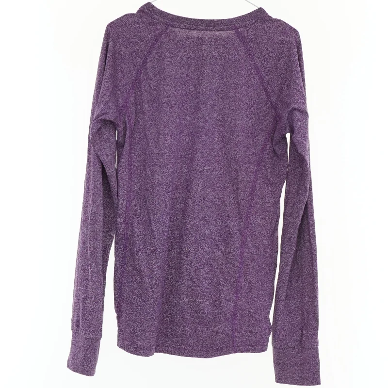 Bluse fra Hummel (str. 152 cm)