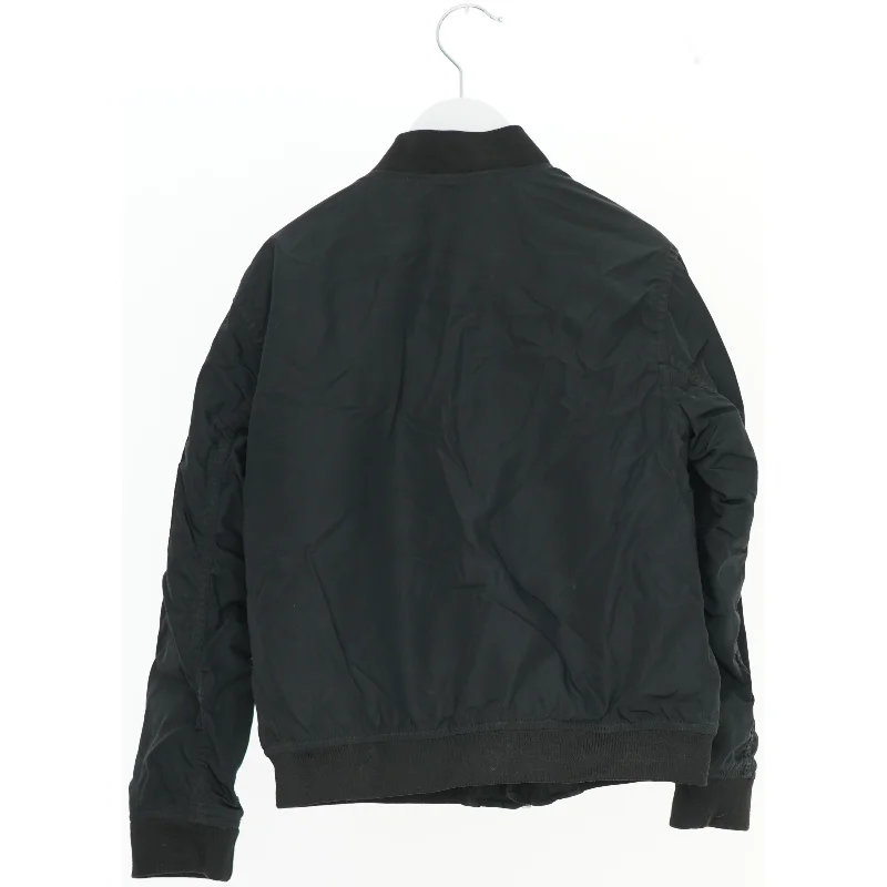 Bomberjakke fra H&M (str. 128)