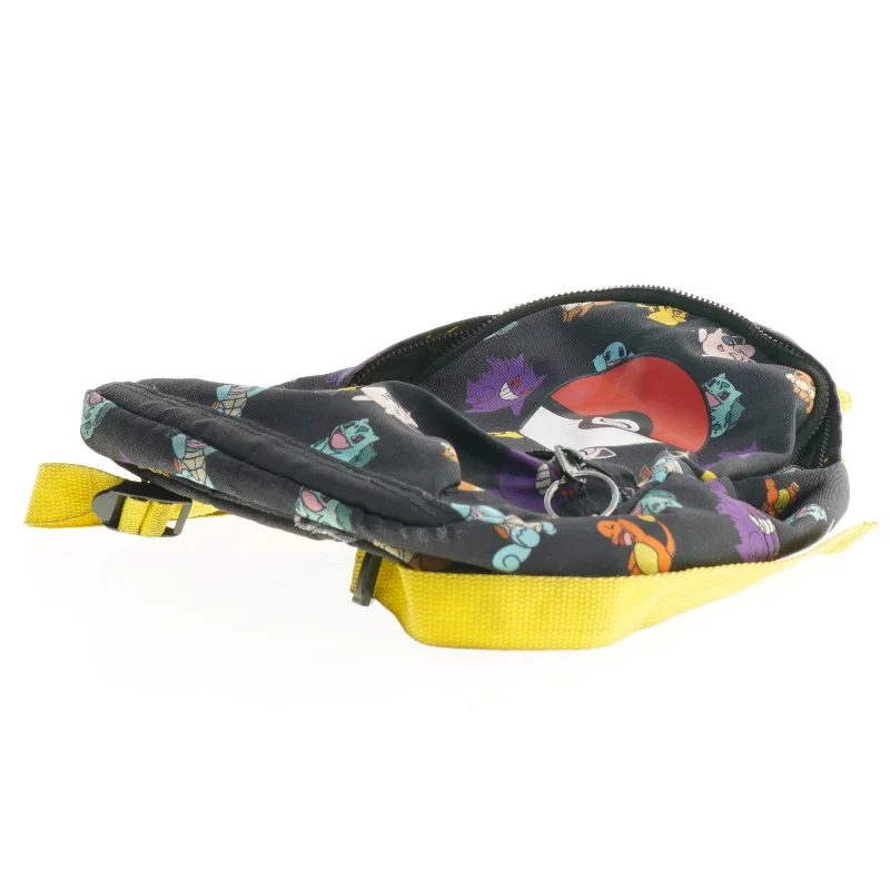 Børnerygsæk med Pokémon-motiv fra H&M (str. 35 x 30 cm)