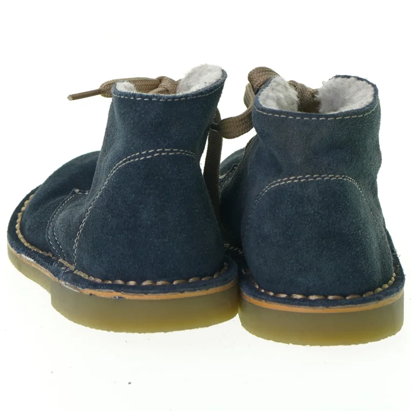 Sko fra Friends (str. 28)