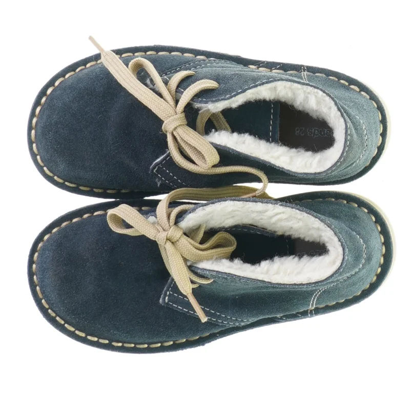 Sko fra Friends (str. 28)