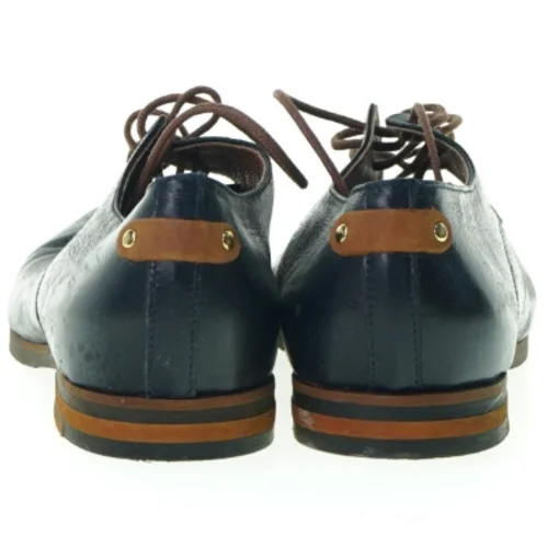 Sko fra B And Co (str. Sål 28 cm)