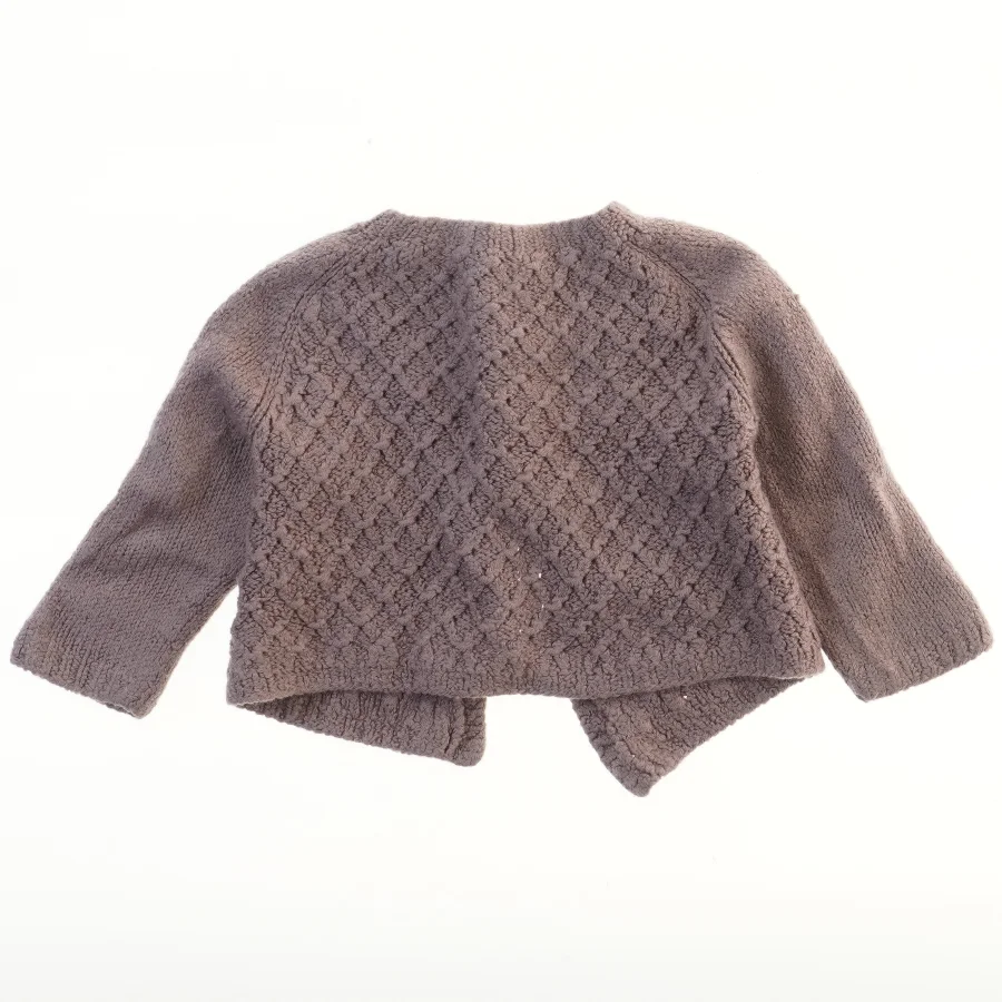 Strikket børnecardigan (str.  32x26 cm)