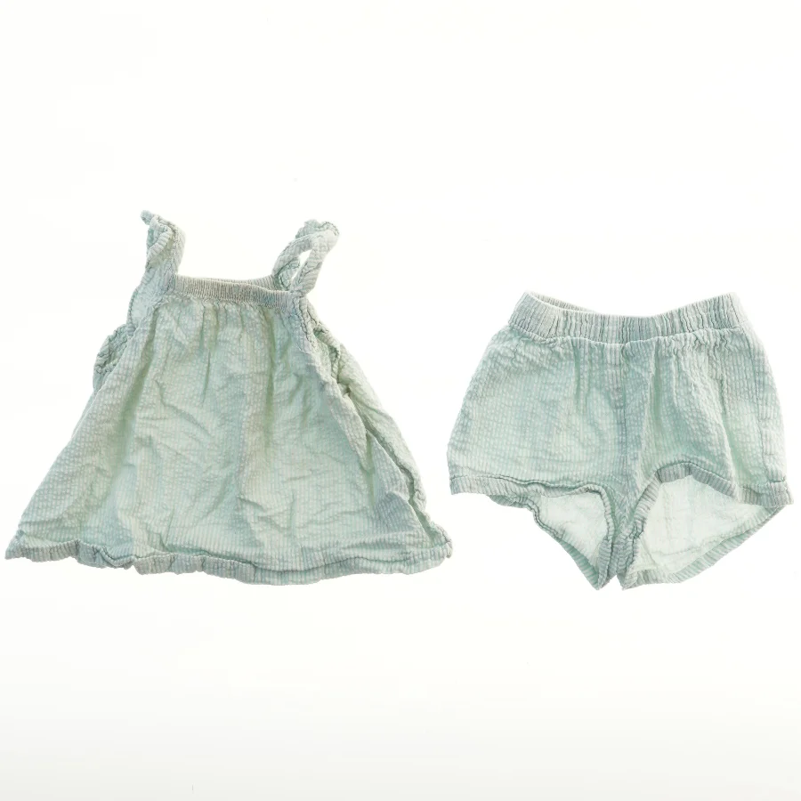 Sommerdragt med top og shorts fra H&M (str. 80)