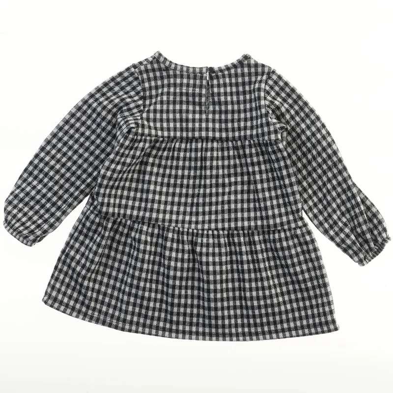 Ternet kjole med lange ærmer fra Lefties (str. 92)