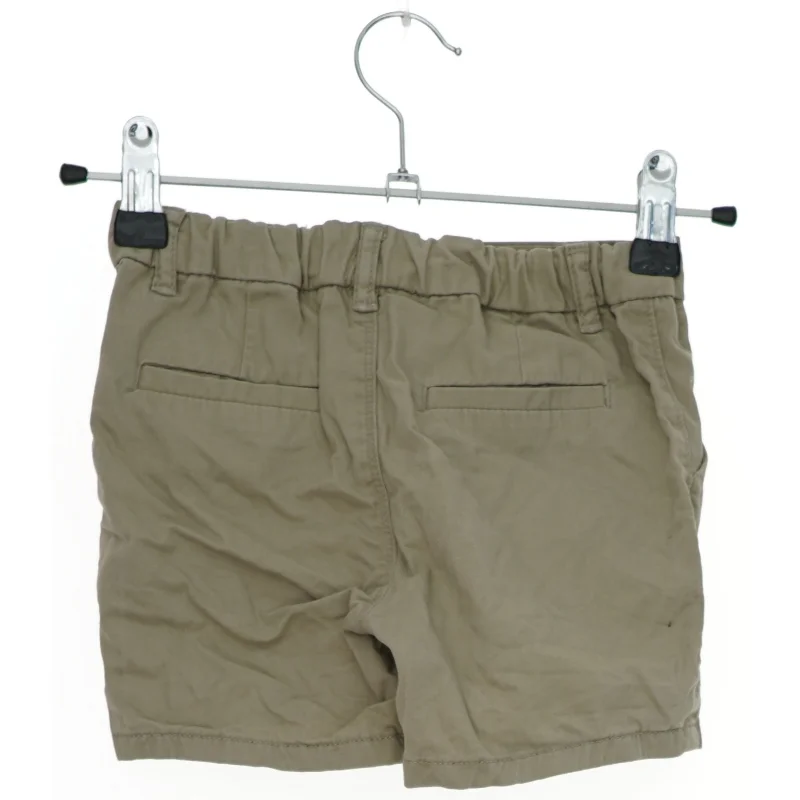Khaki shorts fra Next (str. 92)