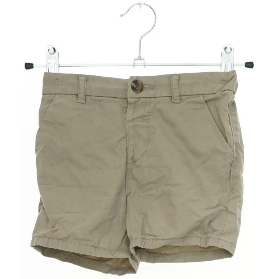 Khaki shorts fra Next (str. 92)