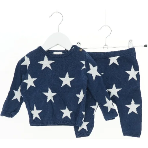 Striksæt til børn med stjernemønster fra Next Baby (str. 98)