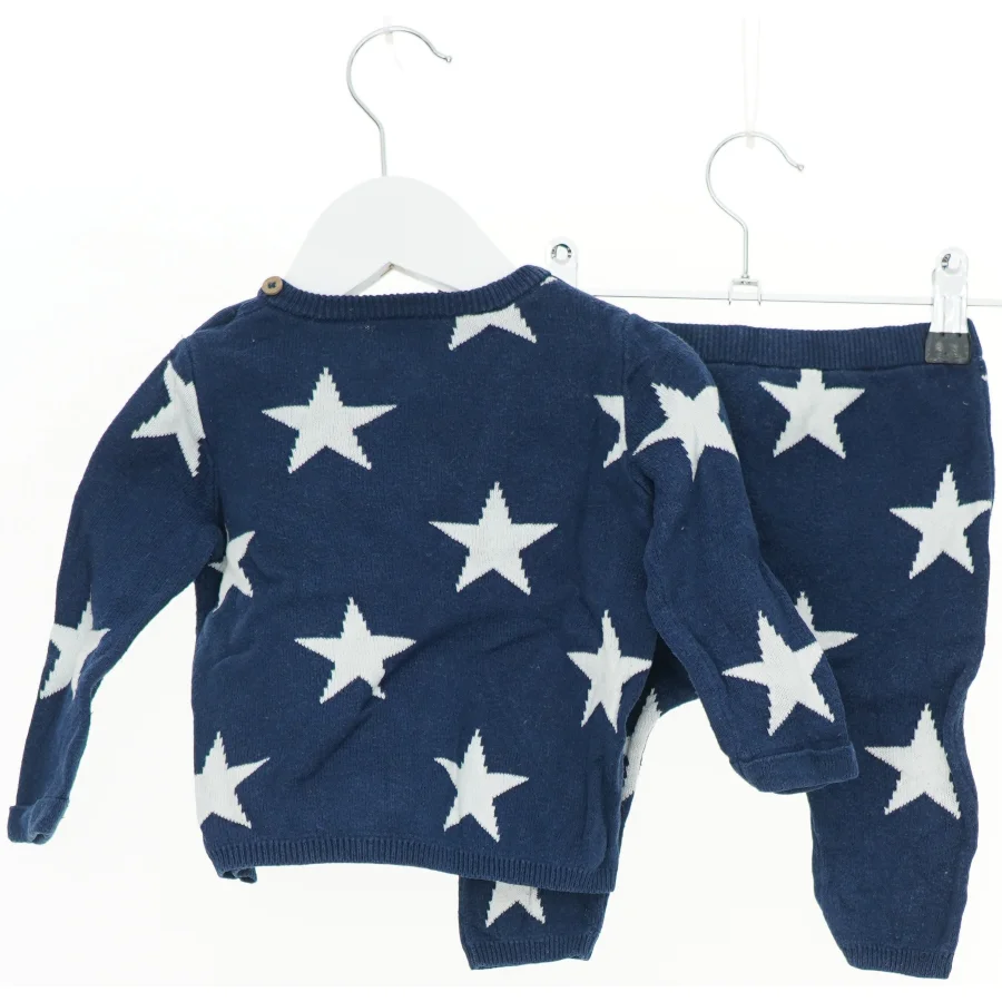 Striksæt til børn med stjernemønster fra Next Baby (str. 98)