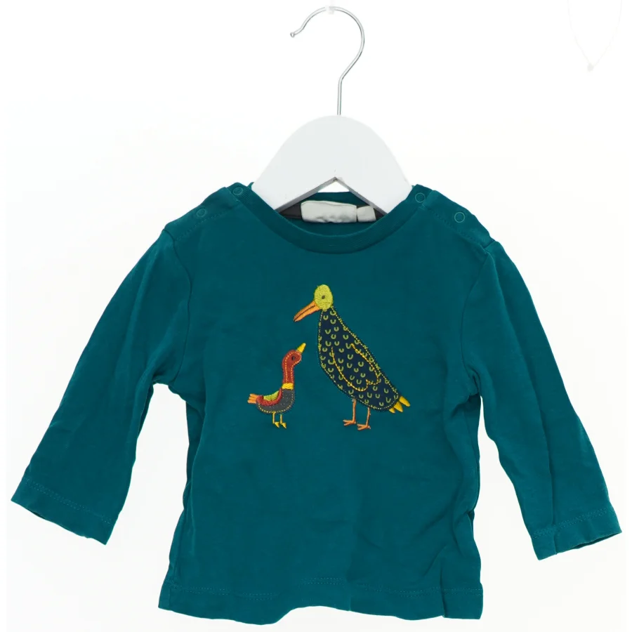 Langærmet bluse med fuglemotiv fra Sense Organic (str. 68)