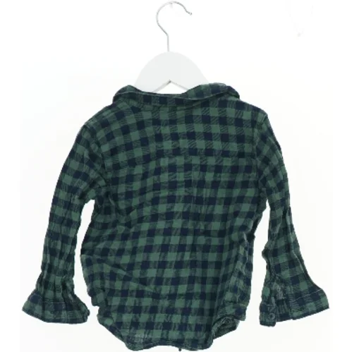 Grøn ternet skjorte til børn fra H&M (str. 86)