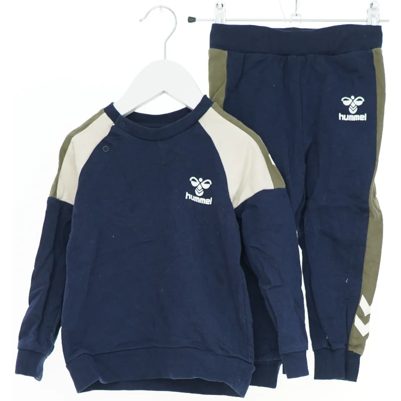 Hummel træningssæt til børn fra Hummel (str. 98)