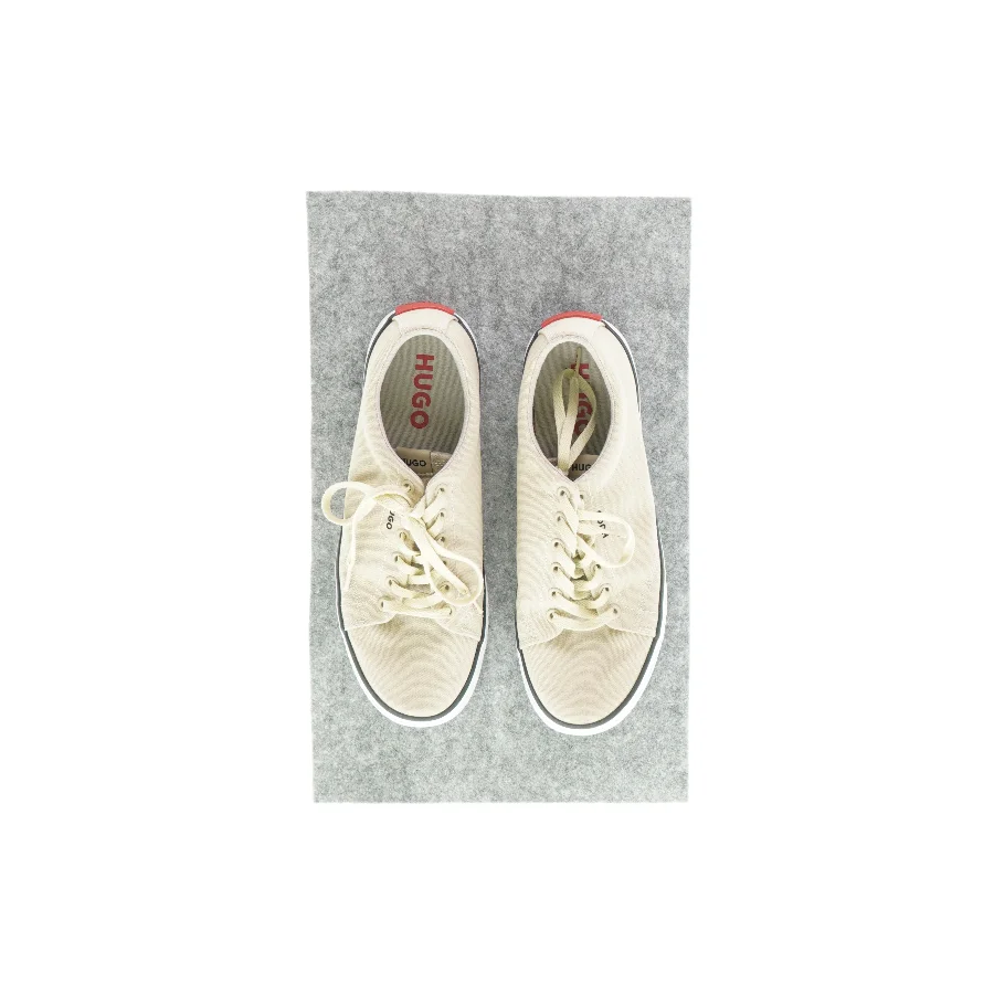 Sneakers fra Hugo Boss (Str. 42) - som nye