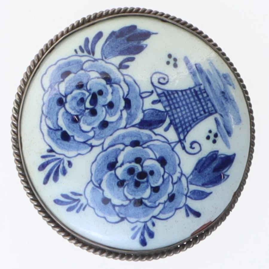 Gammel mussemalet stil brochenstemplet 830s(str. Ø 5 cm)