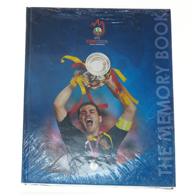 EURO 2008 hukommelsesbog fra Uefa (str. 3 x 25 cm)