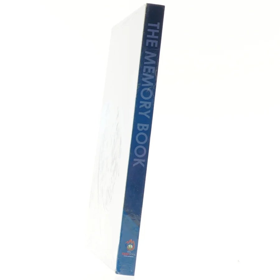 EURO 2008 hukommelsesbog fra Uefa (str. 3 x 25 cm)