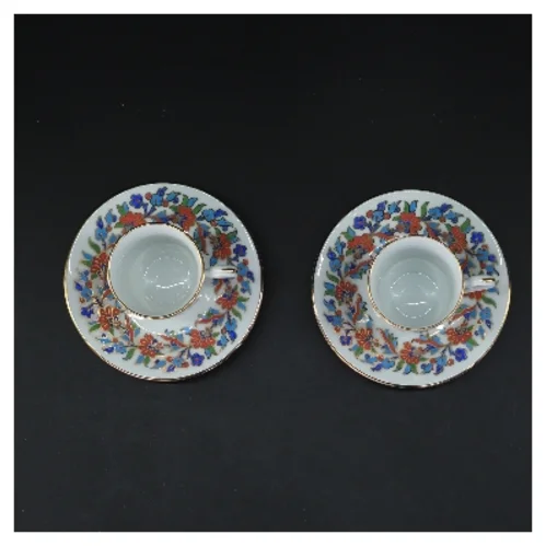 Porcelæns kaffekop sæt med tallerkener fra Kutahya (str. Ø 11,5& 5,5 cm)