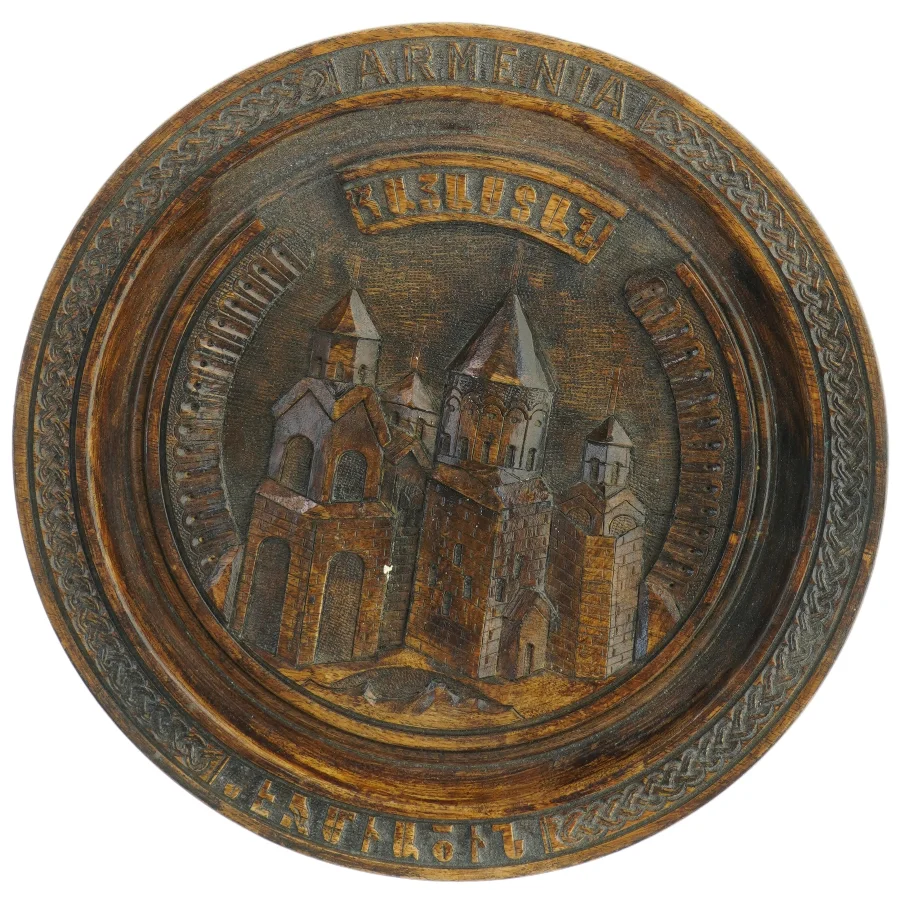 Dekorativ trævægplatte med kirke (str. Ø 30 cm)