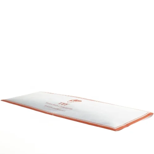 Mørkeblåt slips med prikker fra Tff (str. 142 x. 7 cm)