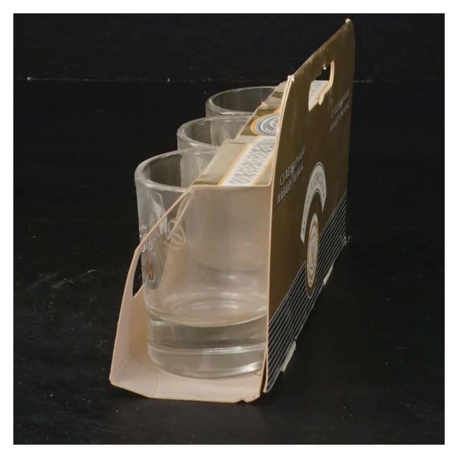 Sæt af tre glas (str. 5,5 cm)