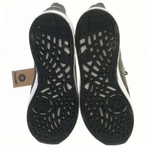 Hummel sportssko str 47 fra Hummel (str. 47 )