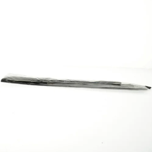 Sort slips med geometrisk mønster fra LFV (str. 73 cm)