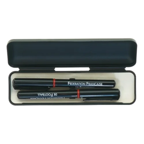 Pen-etui med kuglepenne (str. 17x5x2,5 cm)