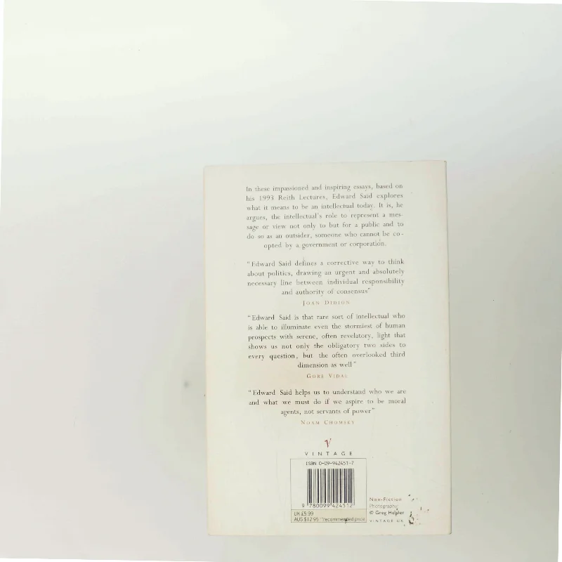 Representations of the intellectual : the 1993 Reith lectures af Edward W. Said (Bog)