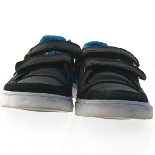 Børnesko med velcro fra Hummel (str. 34 )