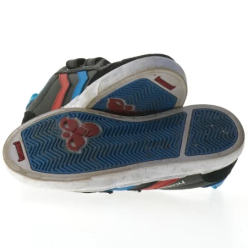 Børnesko med velcro fra Hummel (str. 34 )