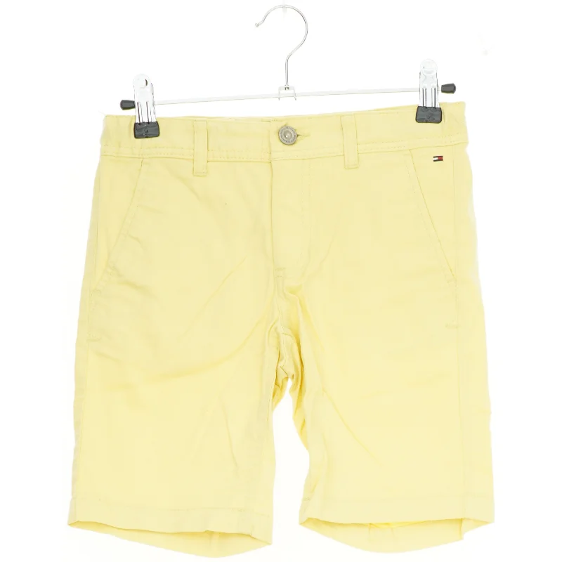 Gule Chinoshorts fra Tommy Hilfiger (str. 128)