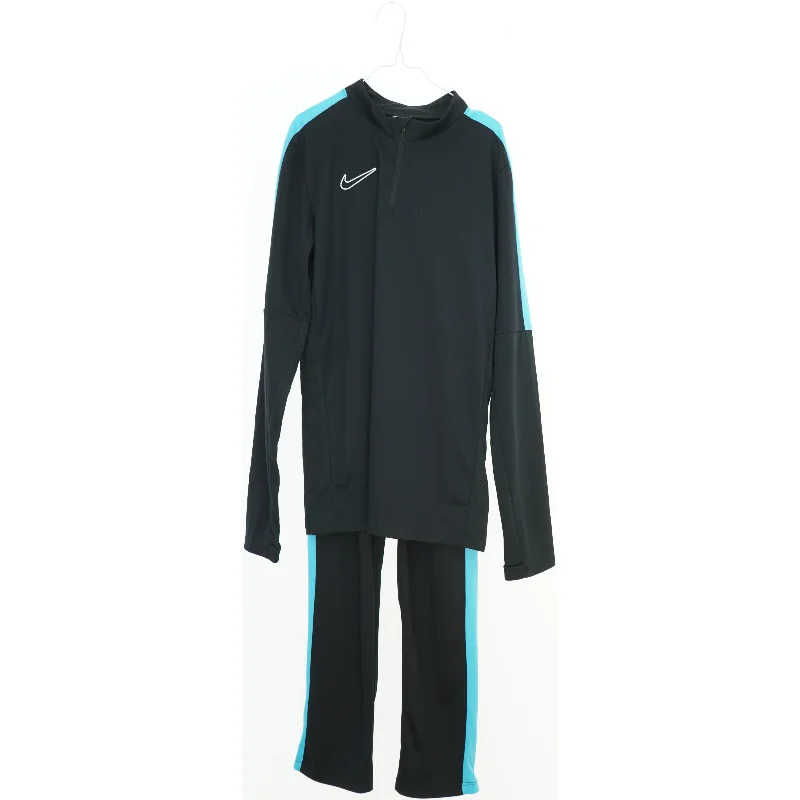 Sort og blå Nike træningssæt fra Nike (str. L)