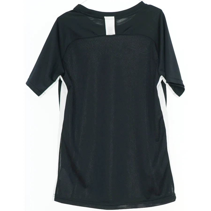 Sort Nike sports T-shirt fra Nike (str. L)