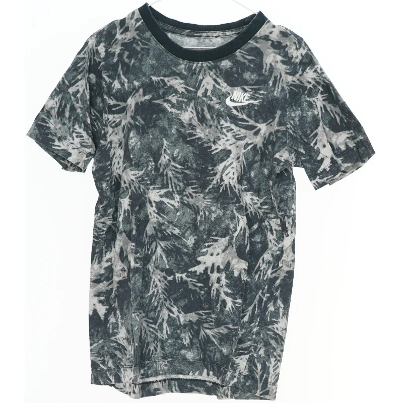 Kortærmet T-shirt med mønster fra Nike (str. L)