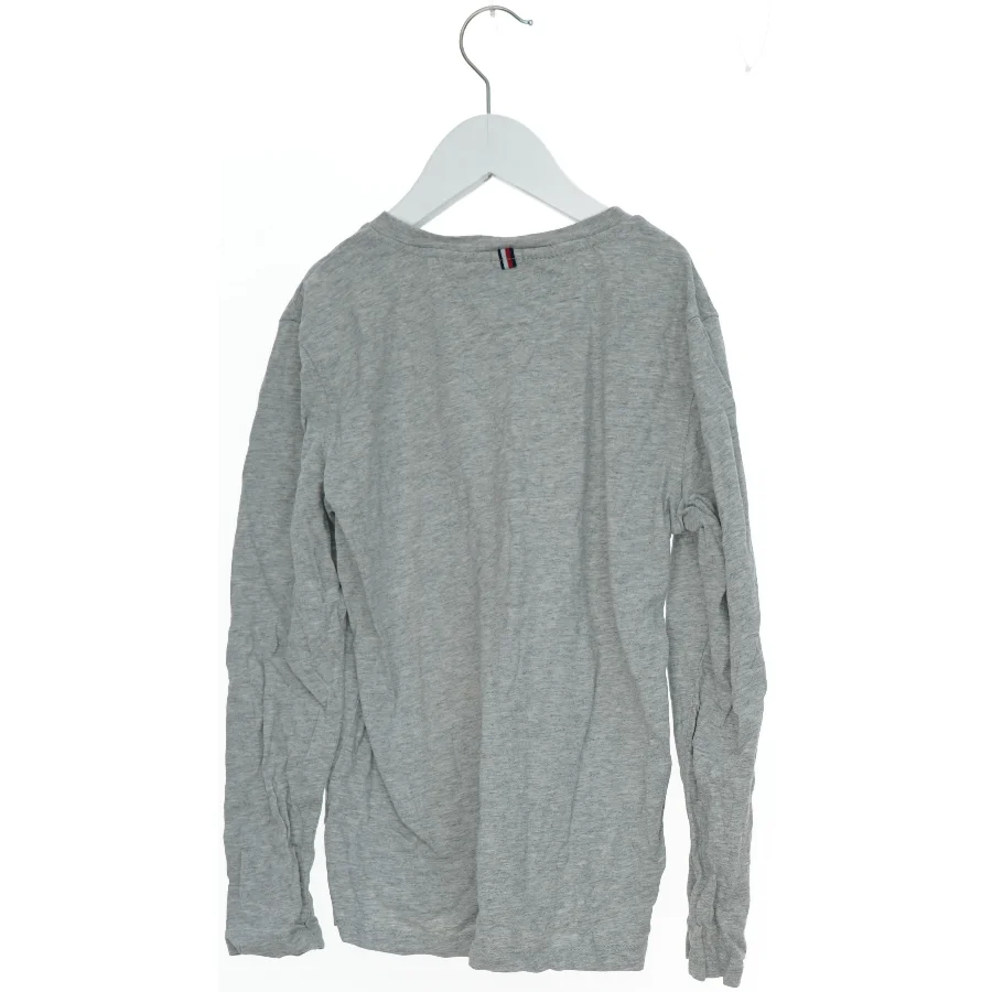 Langærmet grå T-shirt fra Tommy Hilfiger (str. 140)