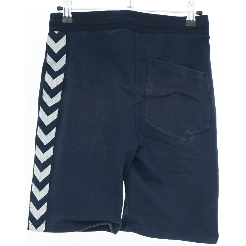 Mørkeblå shorts fra Hummel (str. 152)