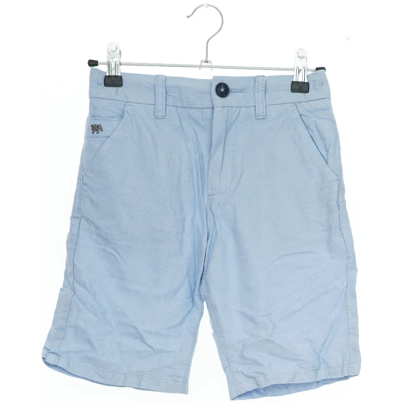 Lyseblå shorts fra Jasper J Conran (str. 134)