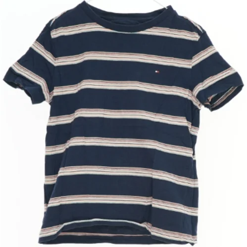 Stribet t-shirt fra Tommy Hilfiger (str. 140)
