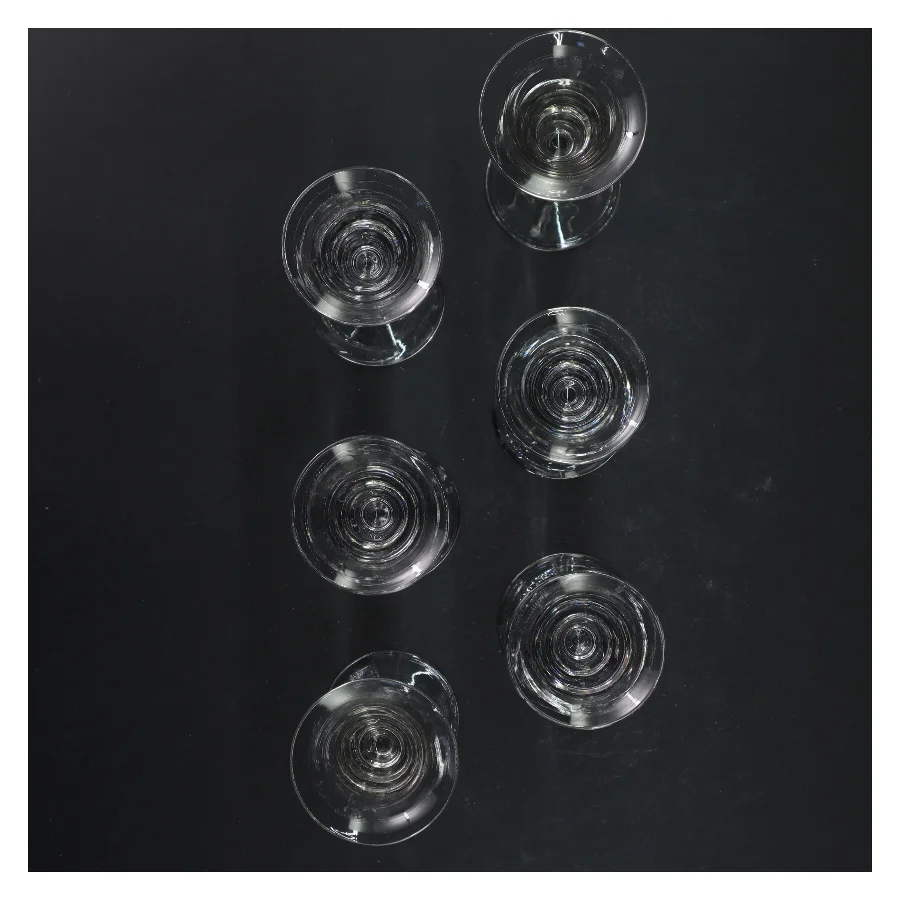 Sæt med snapseglas (str. Ø 5x14,5 cm)