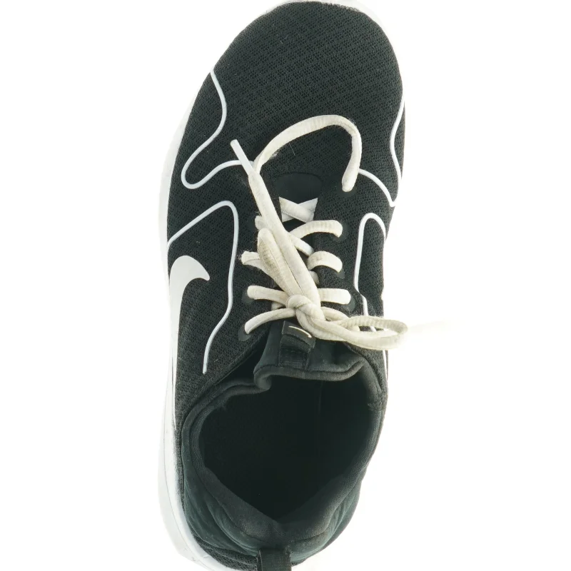 Sneakers fra Nike (str. 38,5)